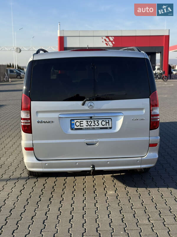 Минивэн Mercedes-Benz Viano 2011 в Новоселице