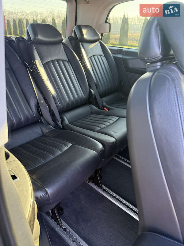 Минивэн Mercedes-Benz Viano 2011 в Новоселице
