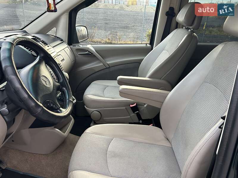Мінівен Mercedes-Benz Viano 2009 в Долині