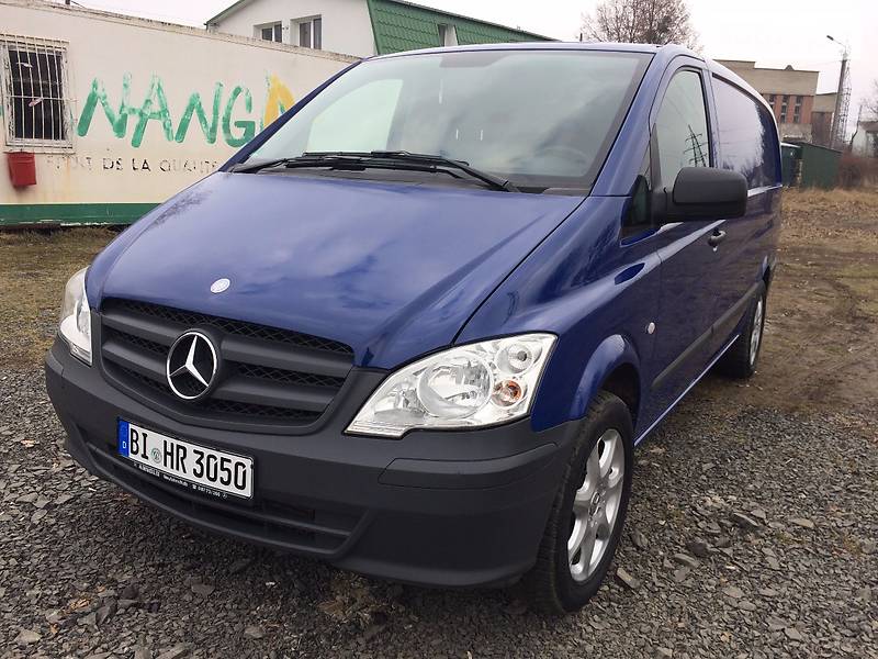 Грузопассажирский фургон Mercedes-Benz Vito 2012 в Ровно