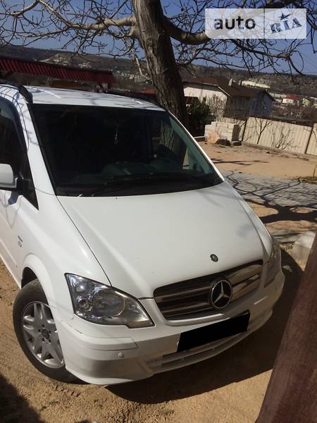 Вантажопасажирський фургон Mercedes-Benz Vito 2011 в 