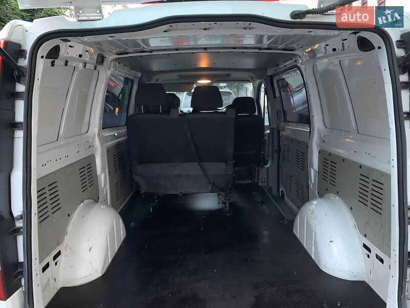 Универсал Mercedes-Benz Vito 2008 в Черновцах