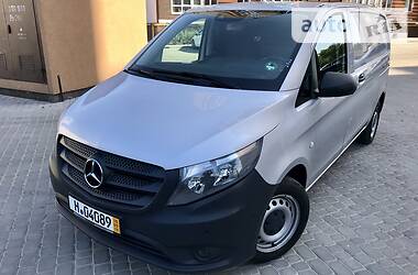 Грузопассажирский фургон Mercedes-Benz Vito 2016 в Житомире