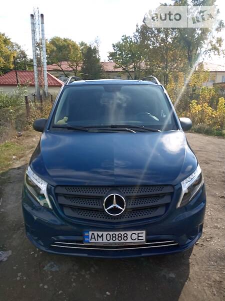 Грузопассажирский фургон Mercedes-Benz Vito 2015 в Тячеве