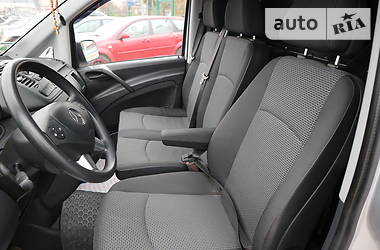 Вантажопасажирський фургон Mercedes-Benz Vito 2012 в Харкові