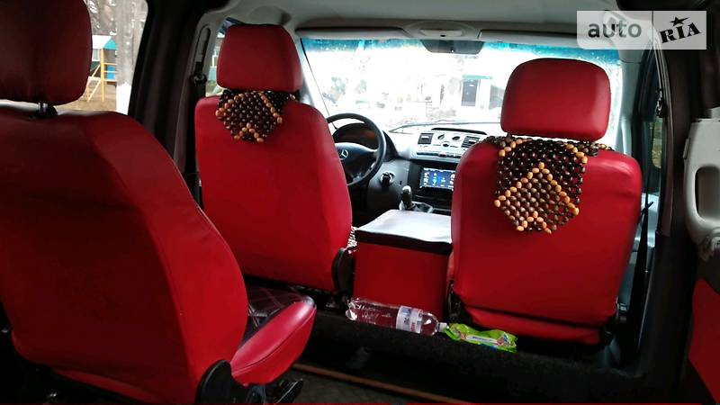 Вантажопасажирський фургон Mercedes-Benz Vito 2007 в Умані