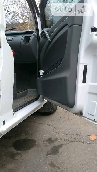 Вантажопасажирський фургон Mercedes-Benz Vito 2007 в Умані