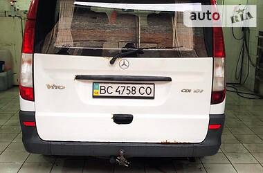 Грузопассажирский фургон Mercedes-Benz Vito 2004 в Львове