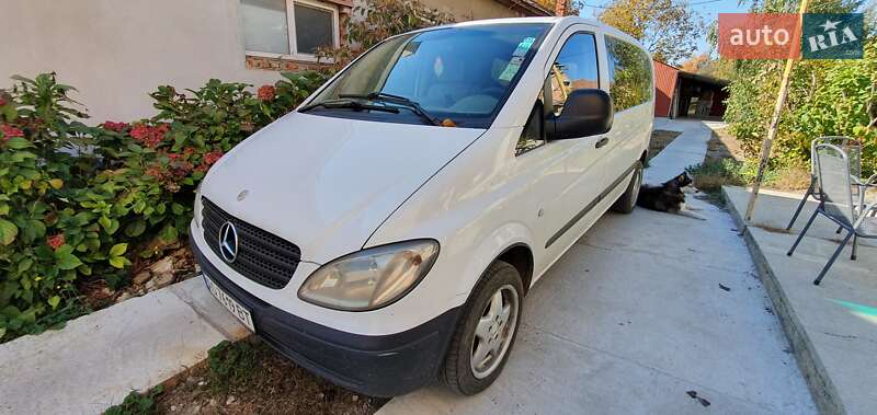Грузопассажирский фургон Mercedes-Benz Vito 2005 в 
