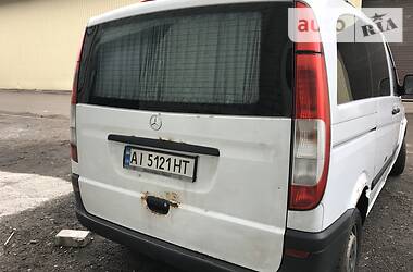 Вантажопасажирський фургон Mercedes-Benz Vito 2005 в 
