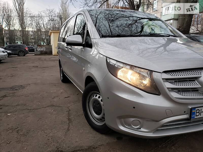 Вантажопасажирський фургон Mercedes-Benz Vito 2016 в Одесі