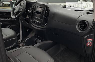 Вантажопасажирський фургон Mercedes-Benz Vito 2016 в 