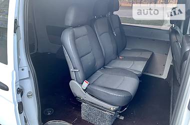 Вантажопасажирський фургон Mercedes-Benz Vito 2013 в 
