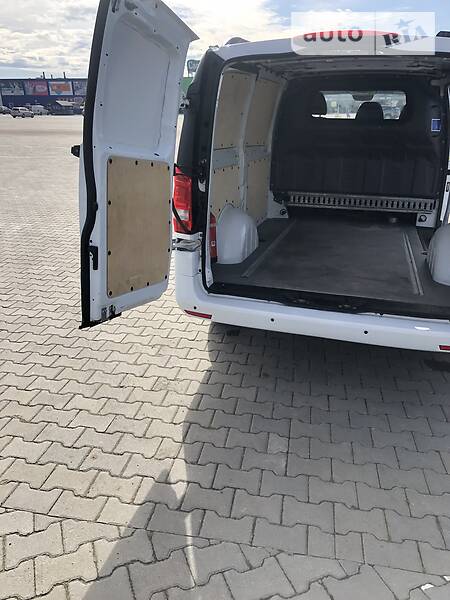 Мінівен Mercedes-Benz Vito 2015 в Чернівцях
