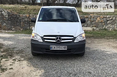 Вантажопасажирський фургон Mercedes-Benz Vito 2011 в 