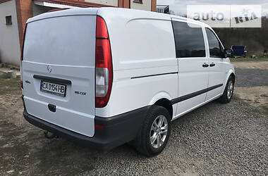 Вантажопасажирський фургон Mercedes-Benz Vito 2011 в 
