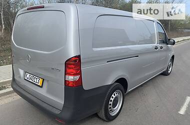 Вантажопасажирський фургон Mercedes-Benz Vito 2016 в 