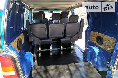 Вантажопасажирський фургон Mercedes-Benz Vito 2001 в 