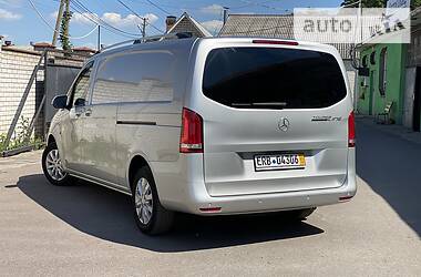 Вантажопасажирський фургон Mercedes-Benz Vito 2017 в 