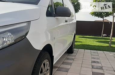 Вантажопасажирський фургон Mercedes-Benz Vito 2016 в 