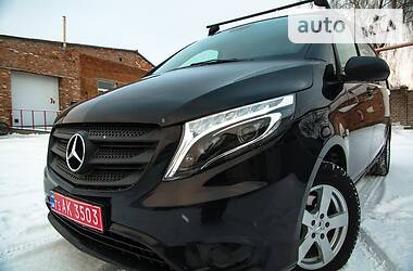 Грузопассажирский фургон Mercedes-Benz Vito 2017 в Бердичеве