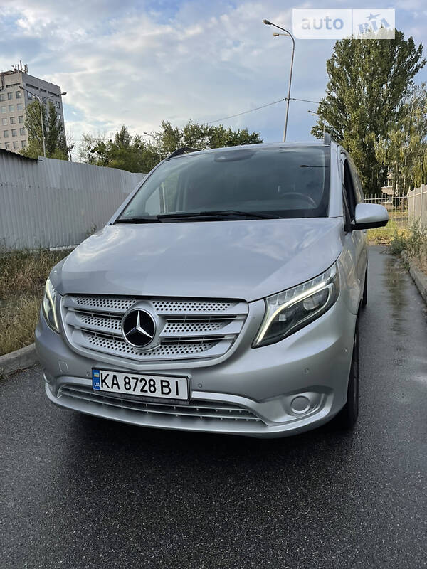 Минивэн Mercedes-Benz Vito 2016 в Киеве