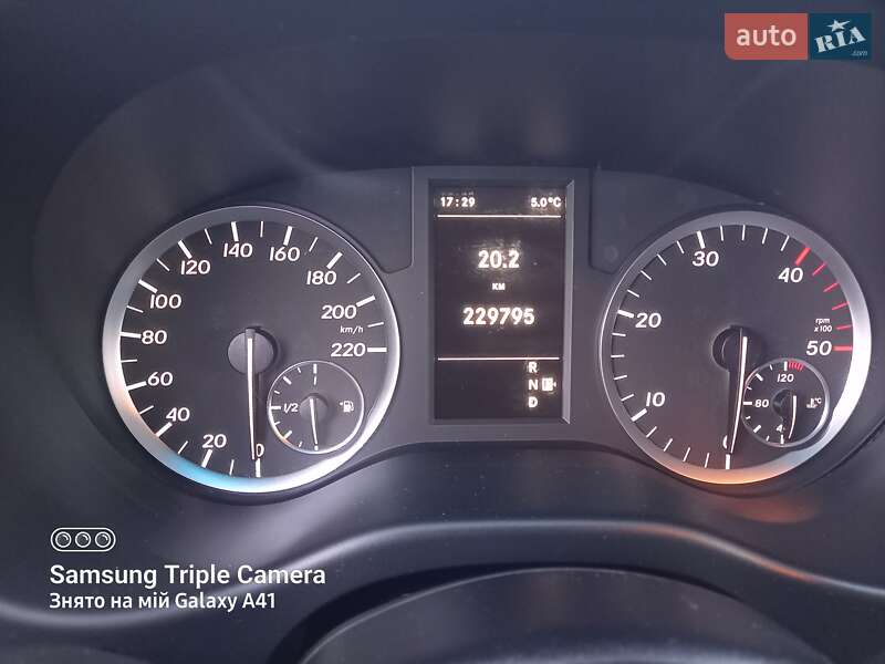 Минивэн Mercedes-Benz Vito 2018 в Черновцах