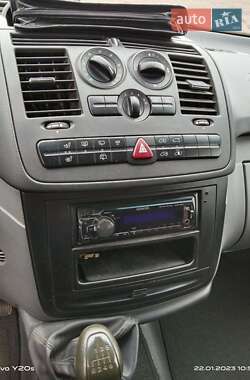 Минивэн Mercedes-Benz Vito 2010 в 