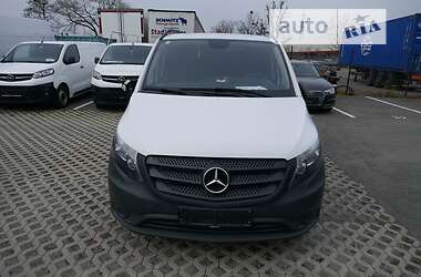 Грузовой фургон Mercedes-Benz Vito 2019 в 