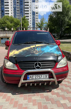 Вантажопасажирський фургон Mercedes-Benz Vito 2006 в Дніпрі