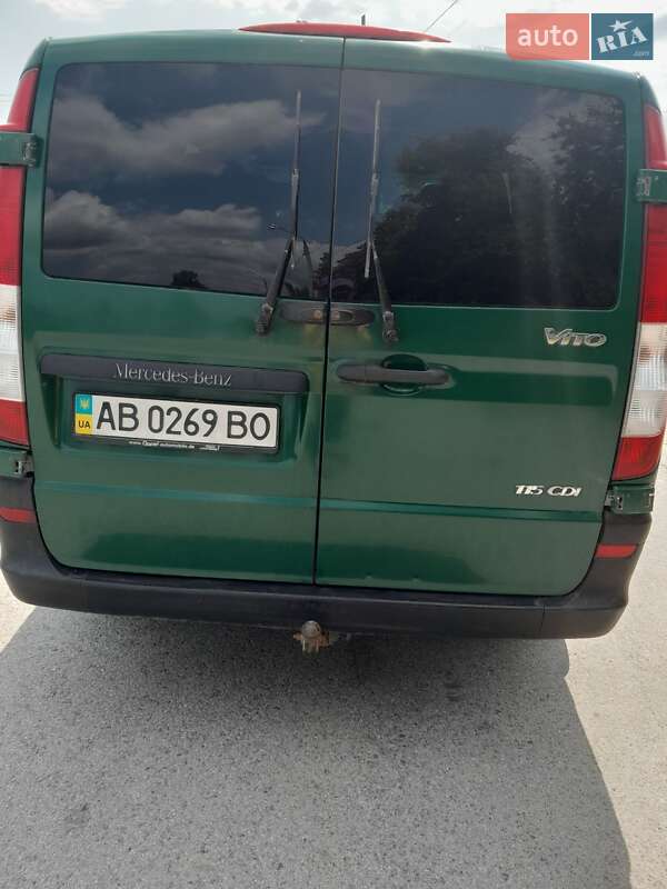 Минивэн Mercedes-Benz Vito 2006 в Казатине