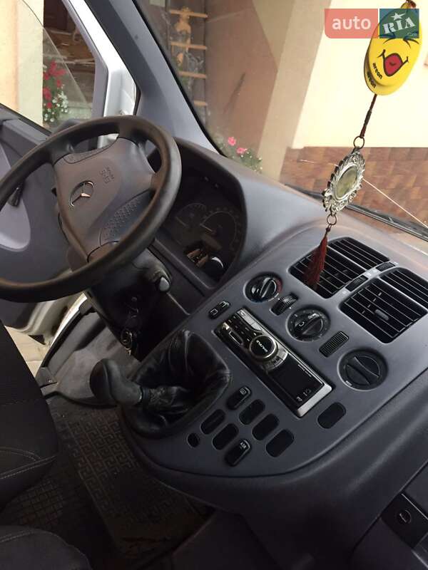 Минивэн Mercedes-Benz Vito 2000 в Сторожинце