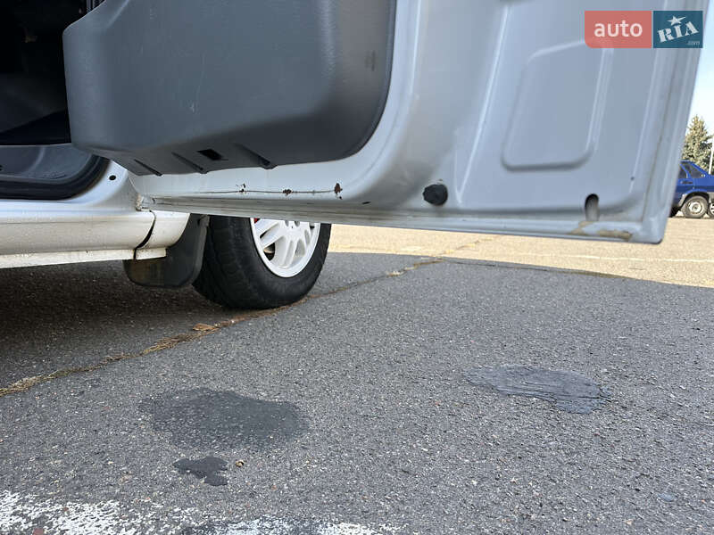 Минивэн Mercedes-Benz Vito 2006 в Южноукраинске