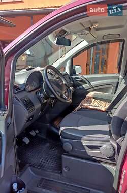 Мінівен Mercedes-Benz Vito 2012 в 