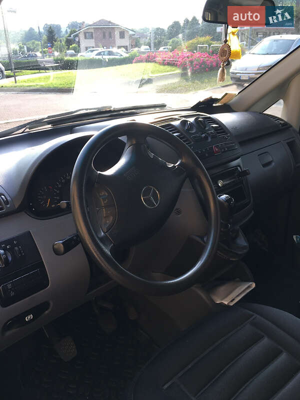 Минивэн Mercedes-Benz Vito 2005 в Черновцах