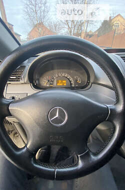 Минивэн Mercedes-Benz Vito 2006 в Черновцах
