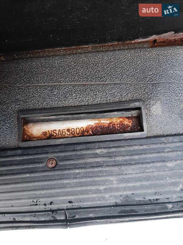 Минивэн Mercedes-Benz Vito 2000 в Межгорье фото 7 Минивэн Mercedes-Benz Vito 2000 в Межгорье