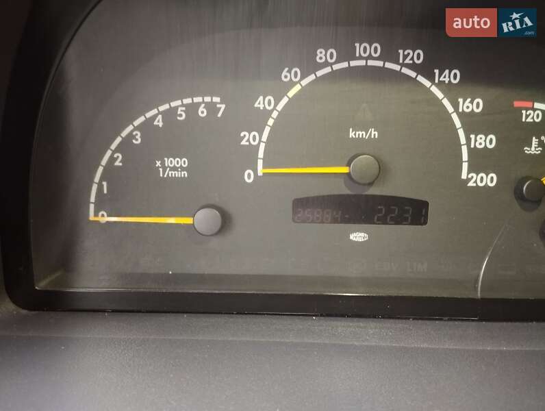 Минивэн Mercedes-Benz Vito 2002 в Золочеве