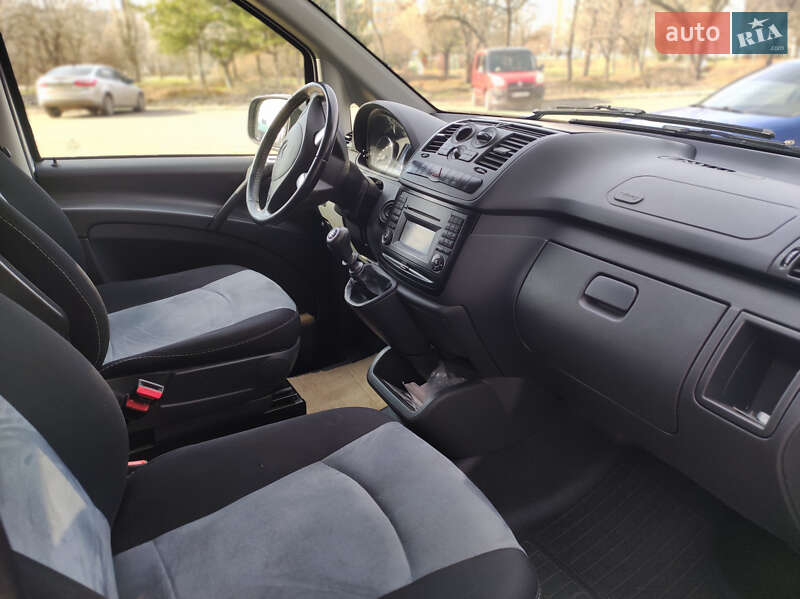 Минивэн Mercedes-Benz Vito 2010 в Николаеве