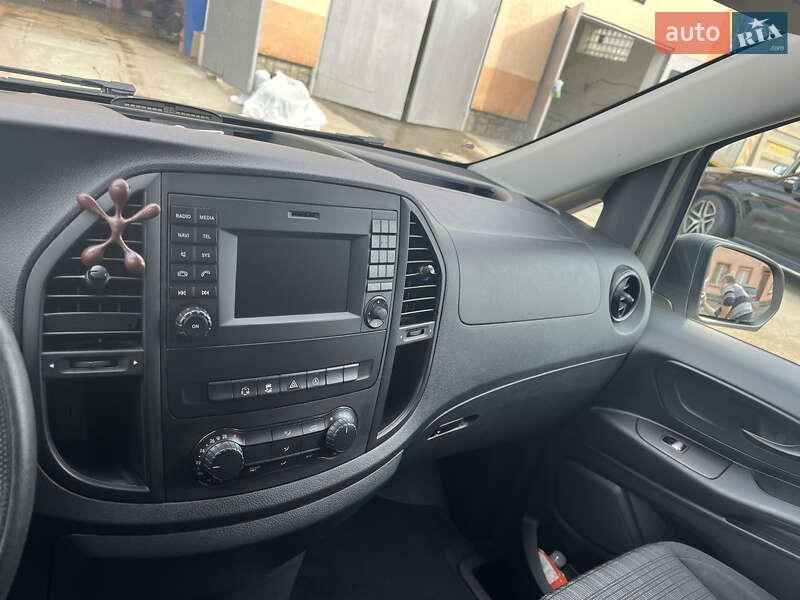 Мінівен Mercedes-Benz Vito 2015 в Ужгороді