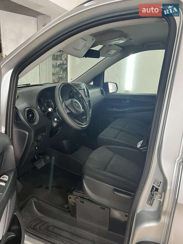Мінівен Mercedes-Benz Vito 2015 в Ужгороді