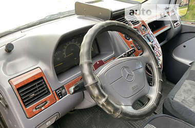 Минивэн Mercedes-Benz Vito 2000 в Хотине