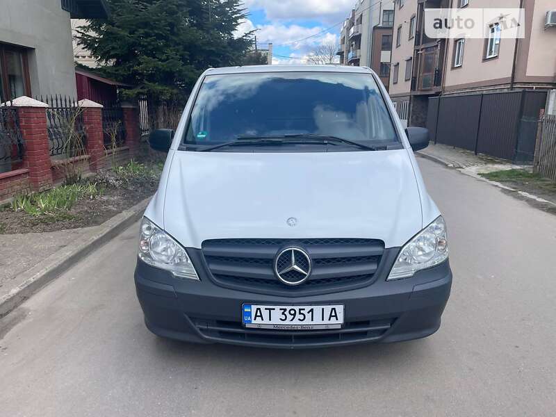 Вантажний фургон Mercedes-Benz Vito 2012 в Коломиї