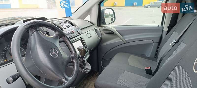 Мінівен Mercedes-Benz Vito 2005 в Житомирі фото 4 Мінівен Mercedes-Benz Vito 2005 в Житомирі