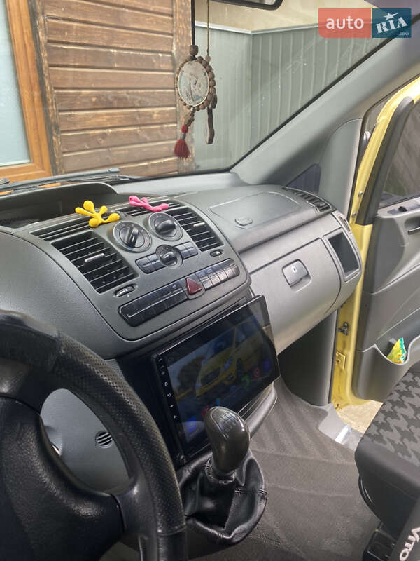 Минивэн Mercedes-Benz Vito 2006 в Черновцах