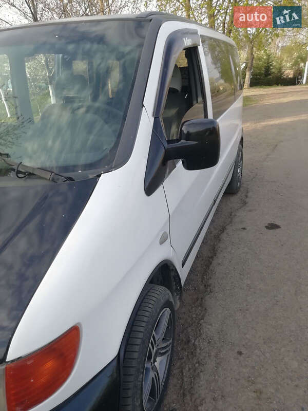 Мінівен Mercedes-Benz Vito 2000 в Калуші