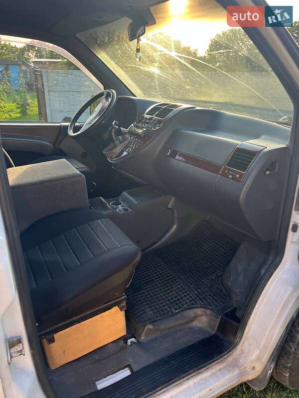 Минивэн Mercedes-Benz Vito 2001 в Ровно
