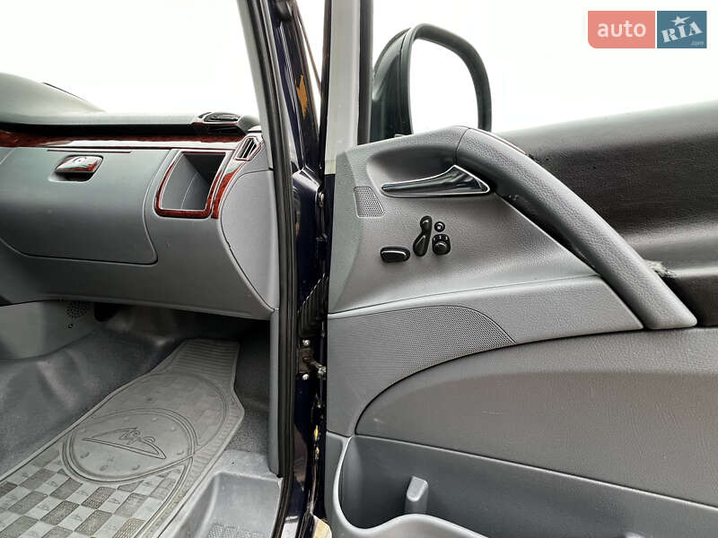 Мінівен Mercedes-Benz Vito 2004 в Полтаві