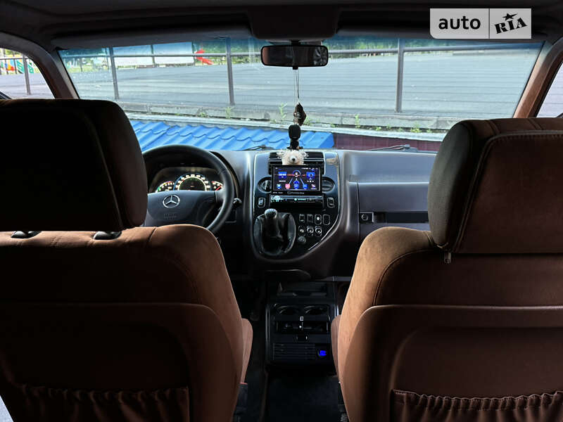 Мінівен Mercedes-Benz Vito 2001 в Києві