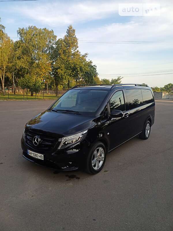 Минивэн Mercedes-Benz Vito 2017 в 
